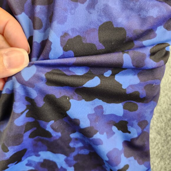 Athleta Tankini Womens 32 B/C Blue Camo Maldives Bra Cup Modest Swimsuit Top - Picture 3 of 16